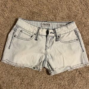Daytrip short shorts